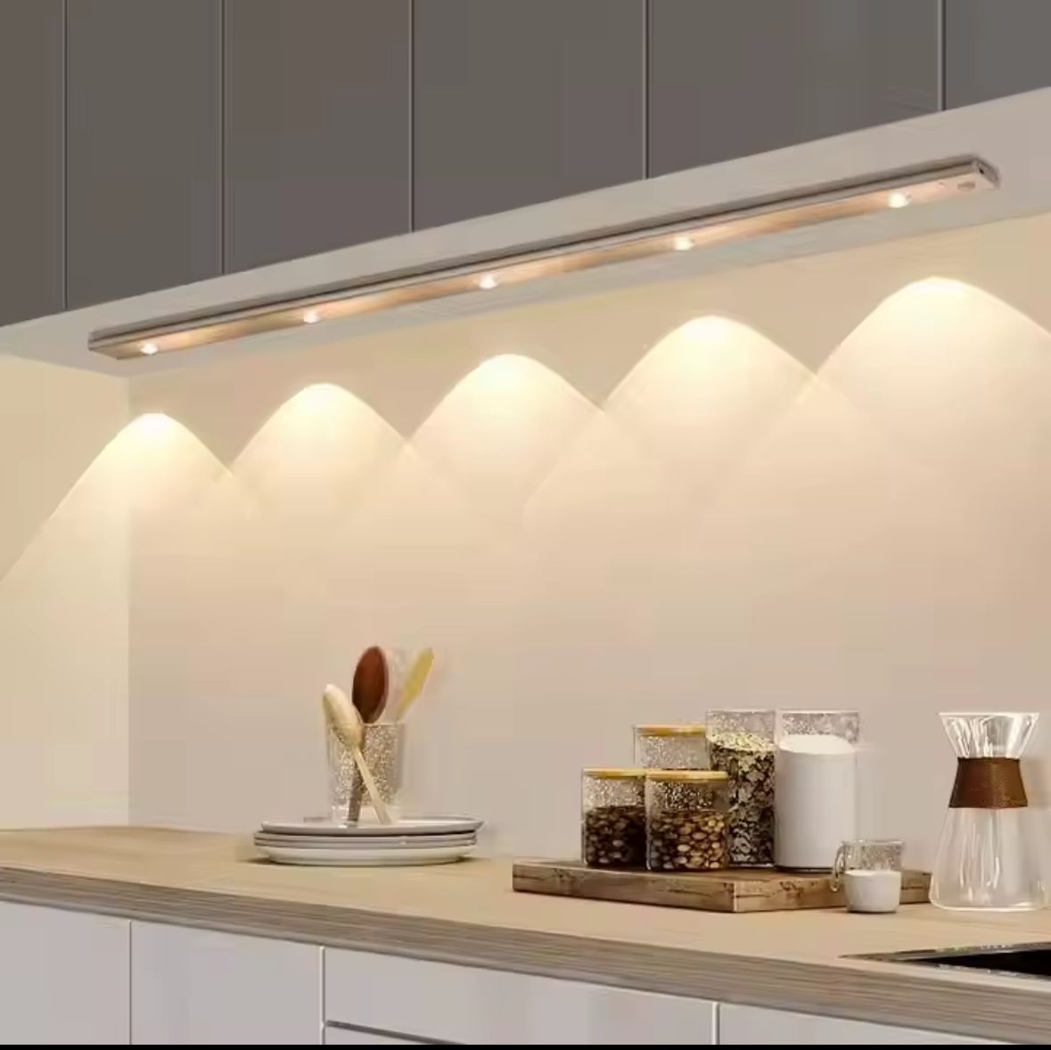 LUZ LED C/SENSOR DE MOV.P/COCINA DE 40CM